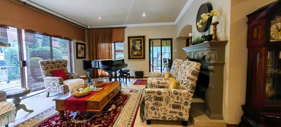 4 Bedroom Property for Sale in Van Der Hoff Park North West